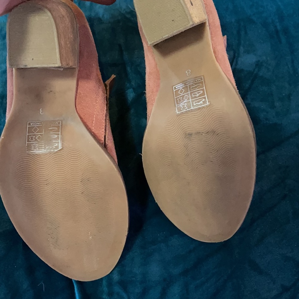 Jeffrey Campbell, size 8. Pretty in pink! Excellent condition upper. - Picture 9 of 12
